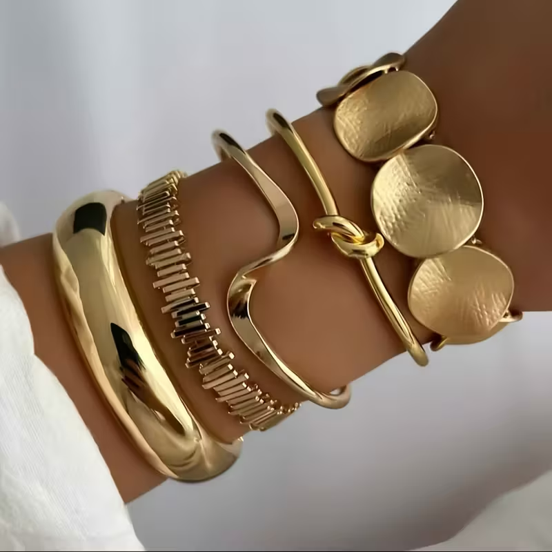Boho veelzijdige goudkleurige armbandenset
