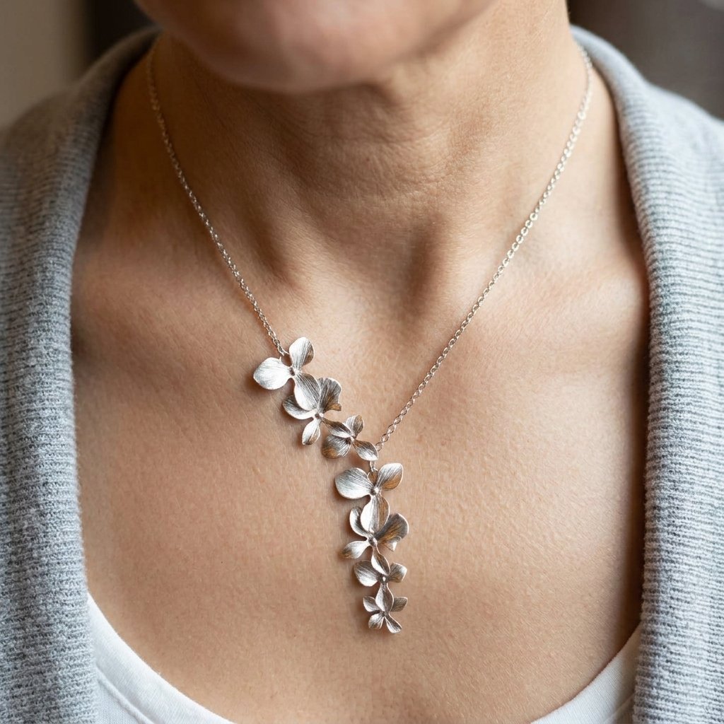 Vintage zilverkleurige bloemenketting