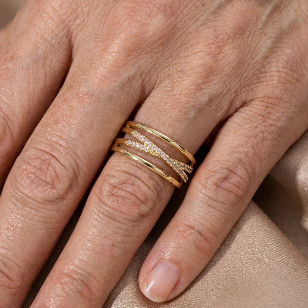 Verstelbare goudkleurige zirkonia kruis ring
