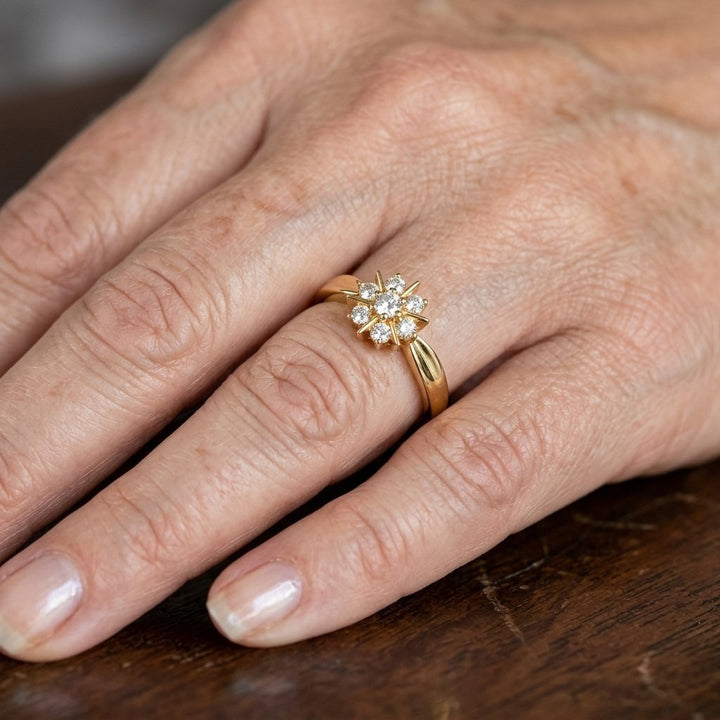 Flower Zirconia ring