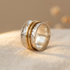 Vintage getextureerde zilver- en goudkleurige ambachtelijke ringband
