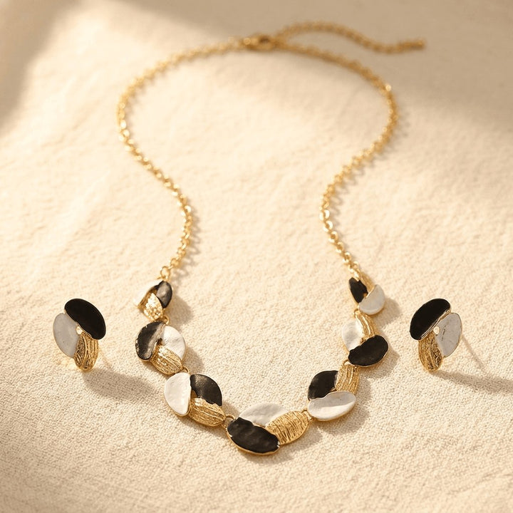 Drip Oil Leaf Design Jewelry Set