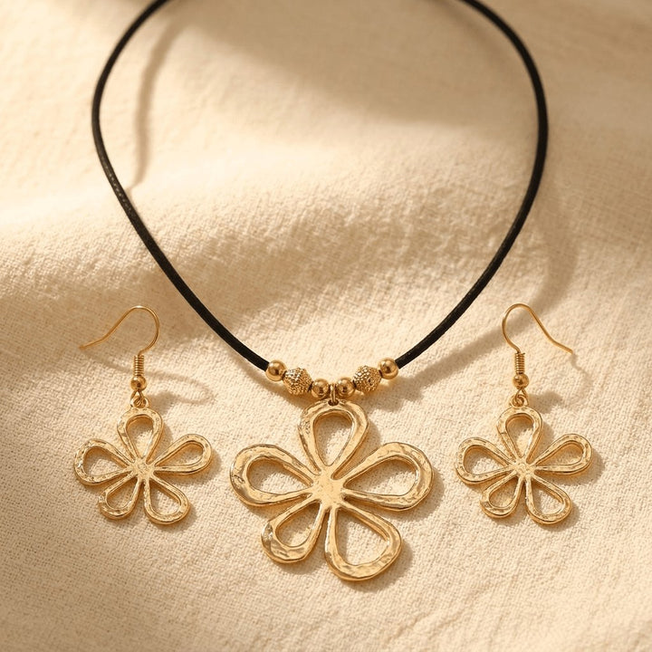 Hollow Flower Stud Jewelry Set