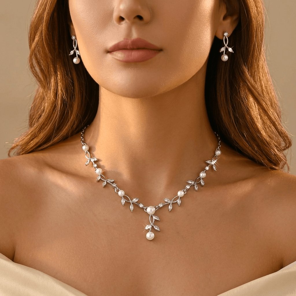 Zilverkleurige sieradenset met ketting en oorbellen