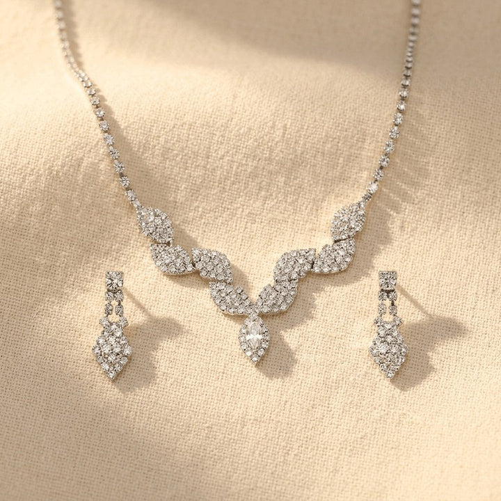 Leaf Necklace And Earrings Jewelry Set