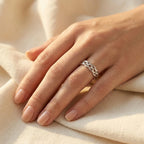 Gedraaide zilverkleurige gevlochten ring