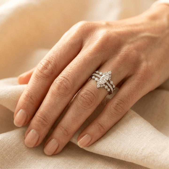 Inlaid Synthetic Zirconia Stackable Ring Jewelry Ring