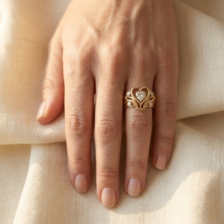 Gold Heart Filigree Diamond Ring