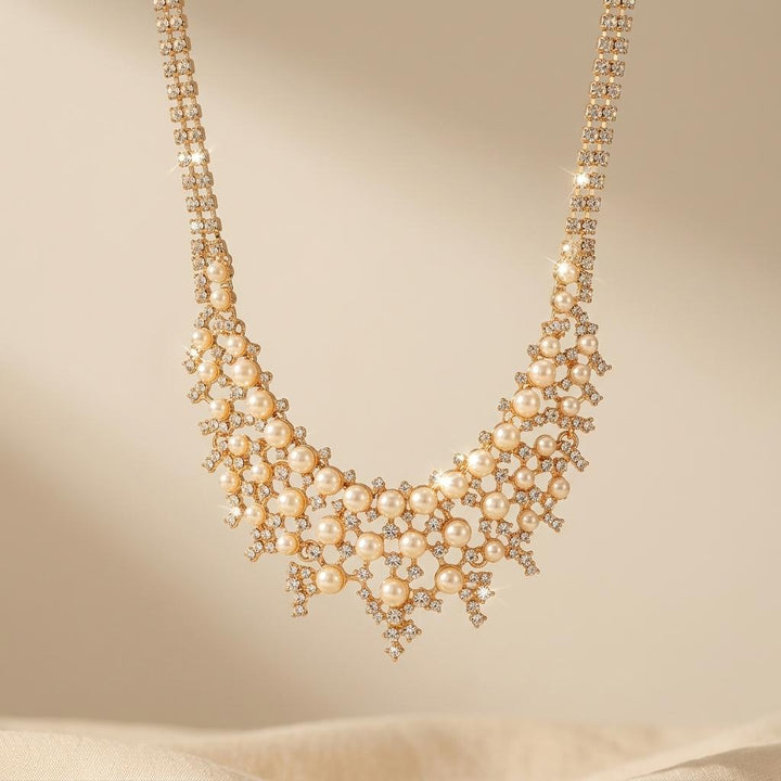 Elegant Faux Pearl Statement Necklace