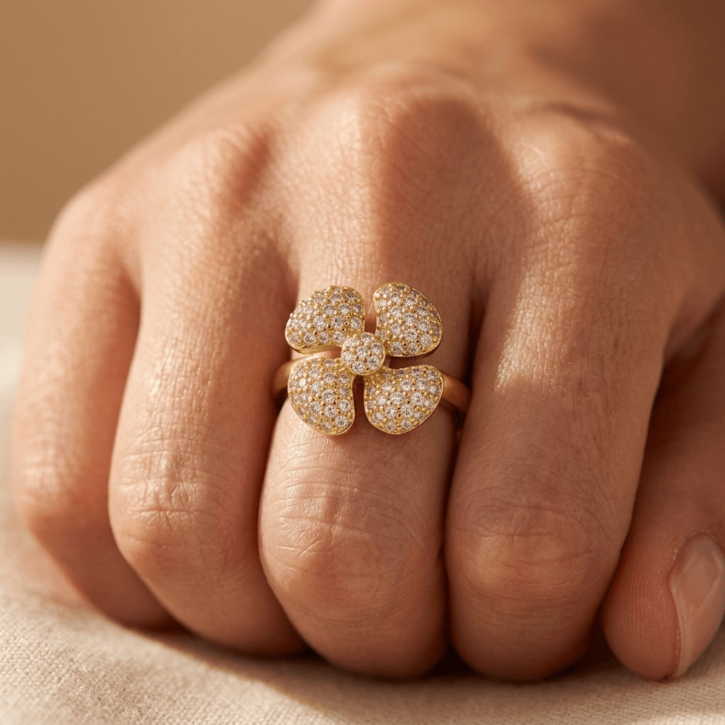 Elegante vergulde ring met inleg