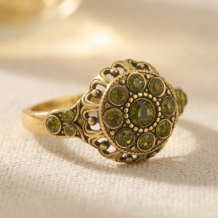 Vintage Gold Peridot Filigree Round Ring