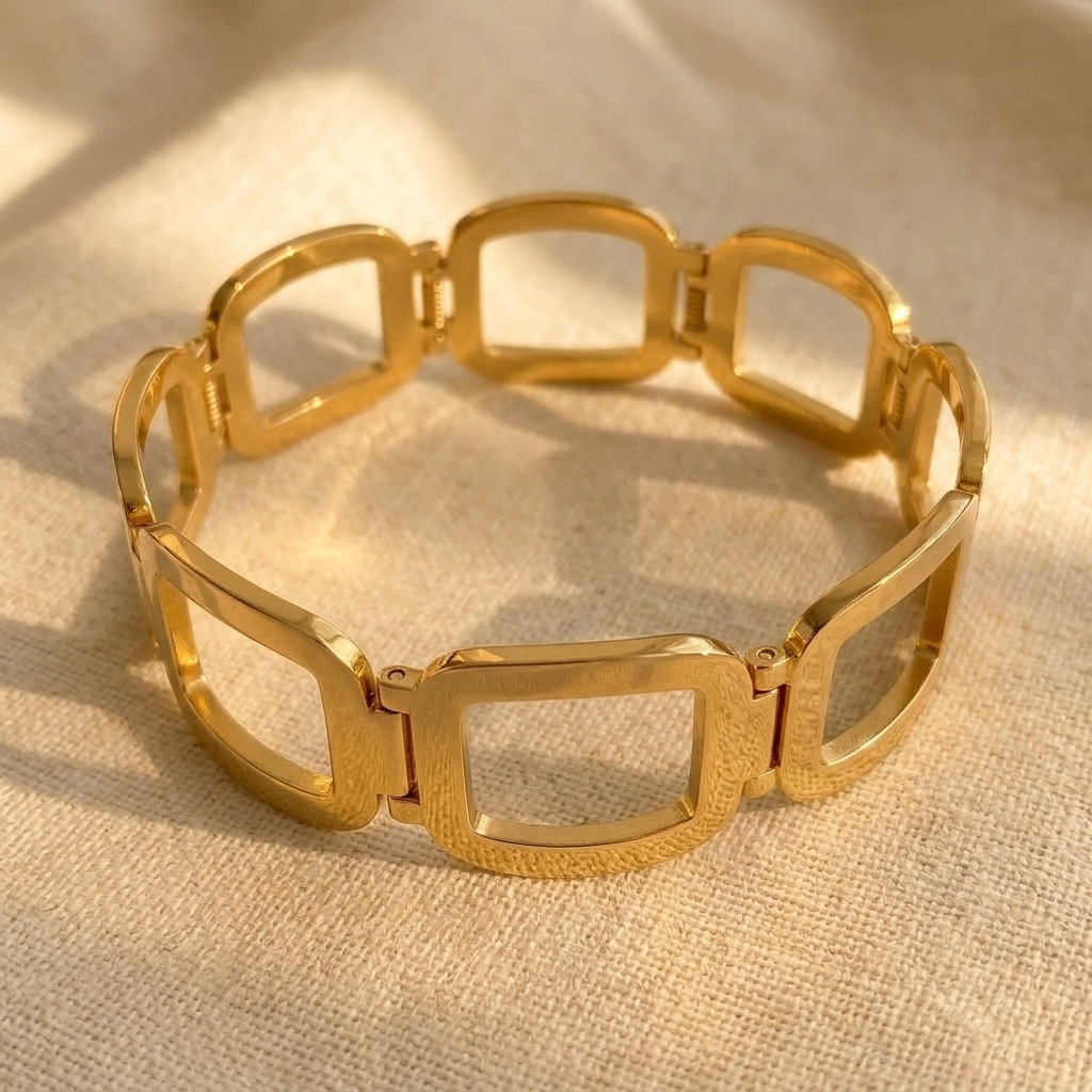 Goudkleurige geometrische opengewerkte rechthoekige armband