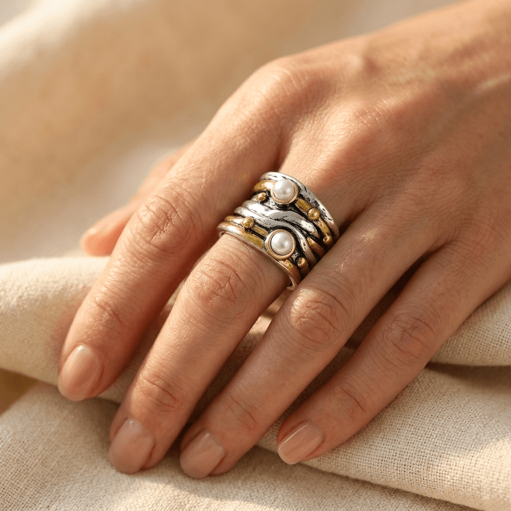Vintage tweekleurige statement ring met parel