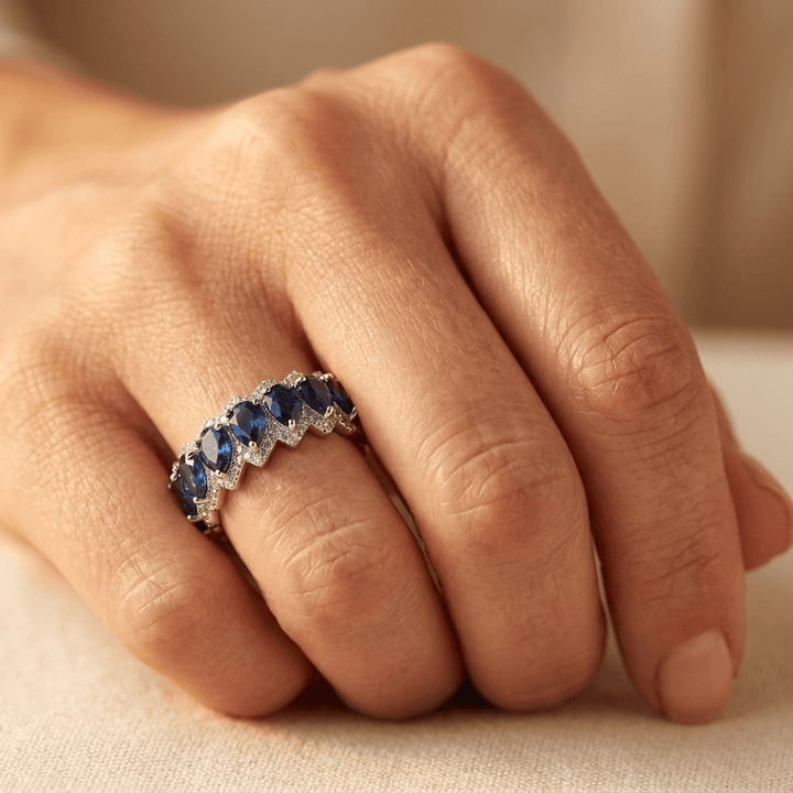Retro Minimalist Silver Blue Zirconia Ring