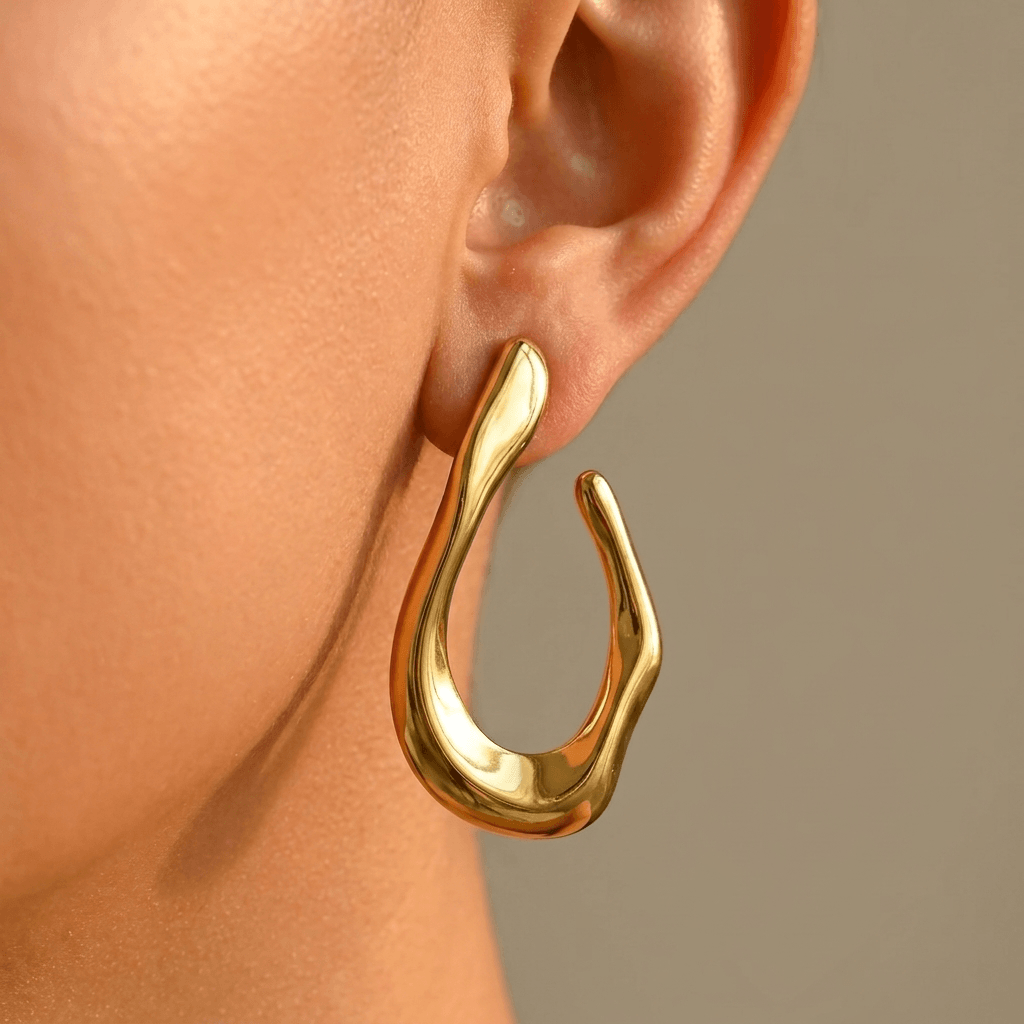 Goudkleurige chunky C-vormige oorhangers
