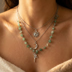 Bohemien zilverkleurige prehniet drielaagse ketting