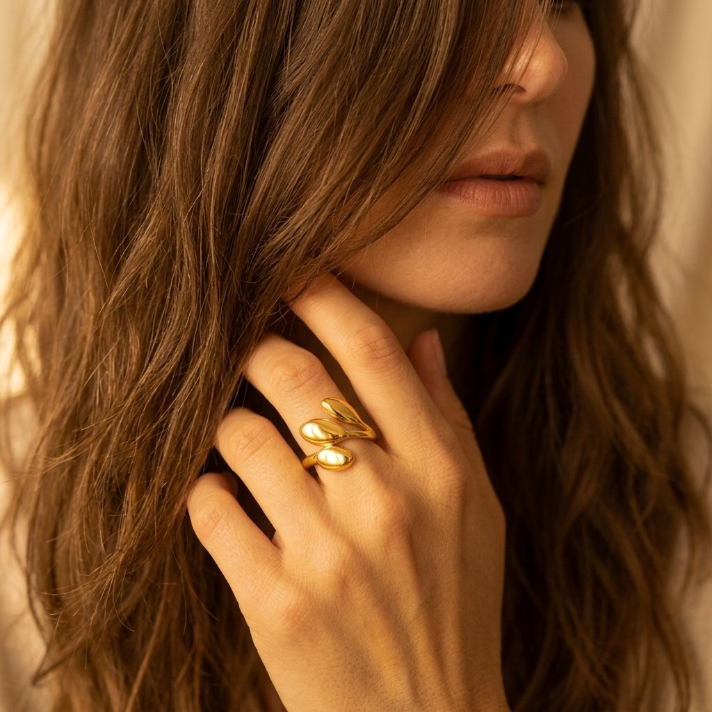 Gold Polished Teardrop Petal Ring