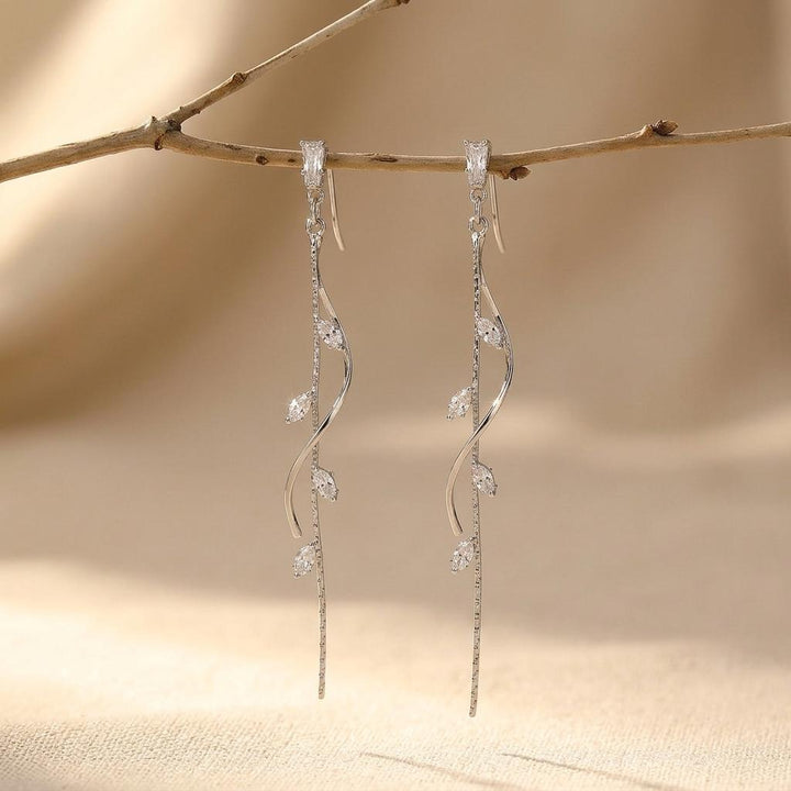 Elegant Tail Design Cubic Zirconia Earrings