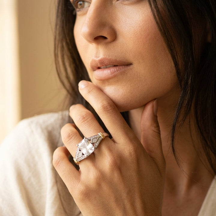 Luxury Vintage Art Deco Engagement Ring